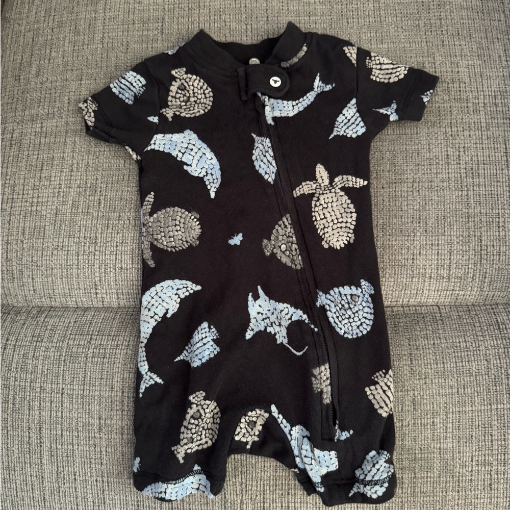 Burt's Bees Black and Gray Turtle Bodysuit